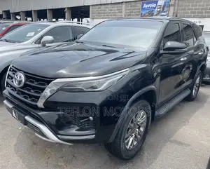 Toyota Fortuner 4.0 AWD 2022 Black