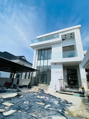 5bdrm Duplex in Off Lekki-Epe Expressway for sale