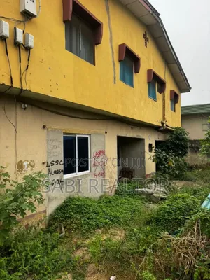 Furnished 2bdrm Block of Flats in Akowonjo for sale