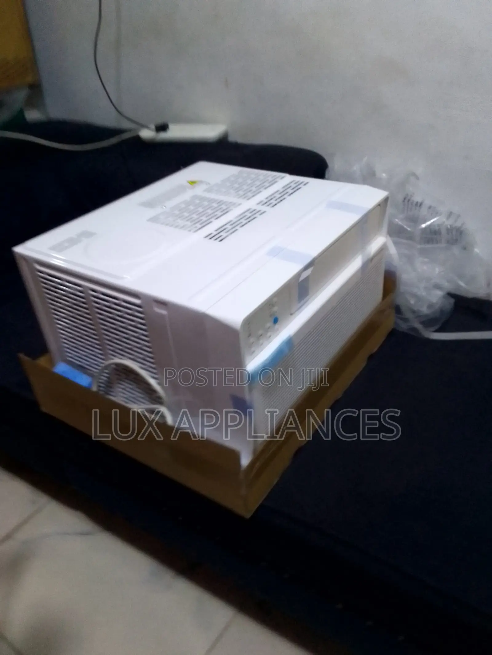 Polystar Window Ac Unit With Multi-Speed Fan