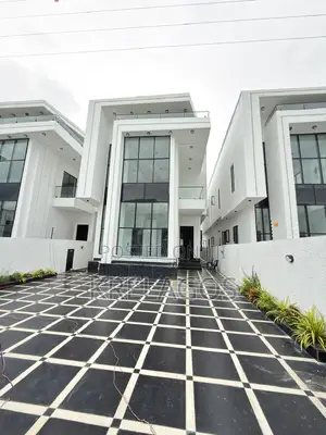 5bdrm Duplex in Ado / Ajah for sale