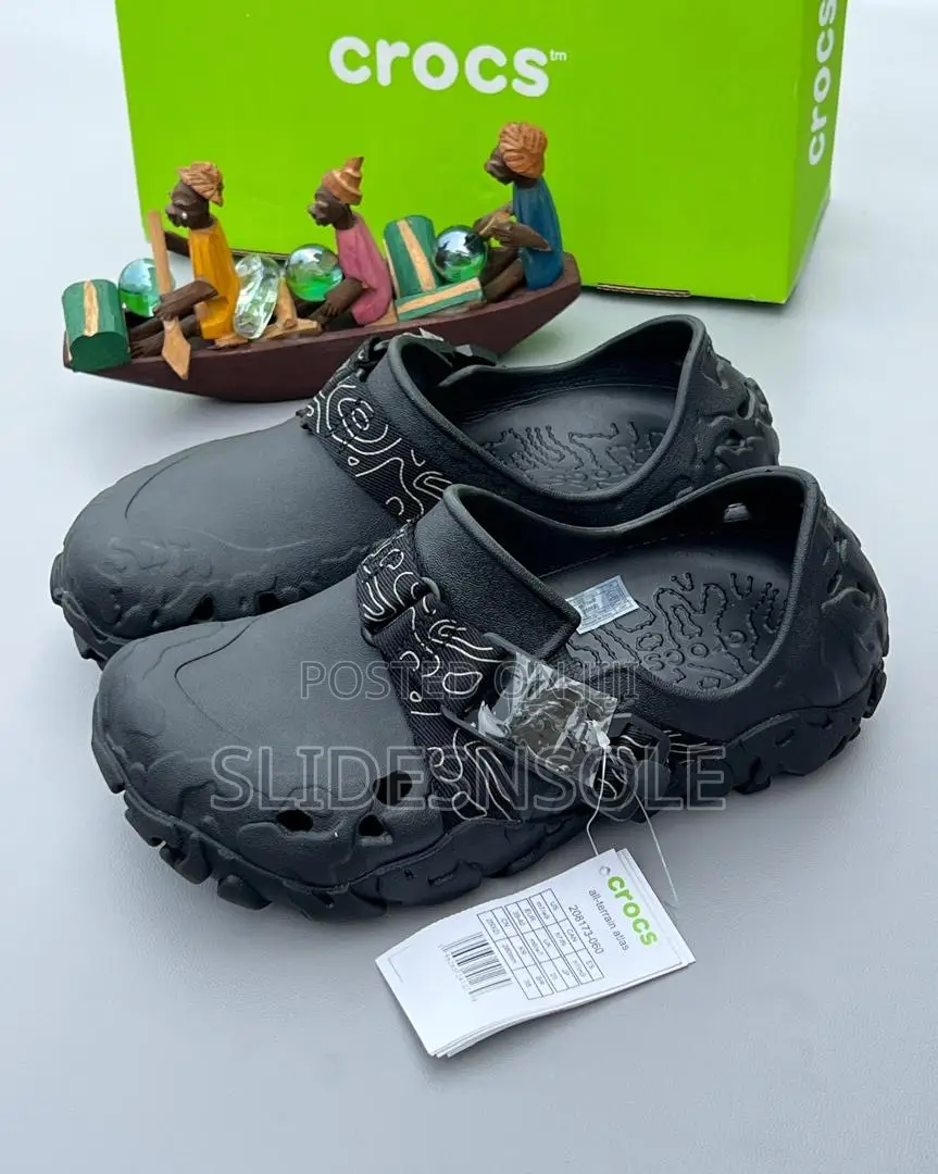 Terrain Strap Clogs