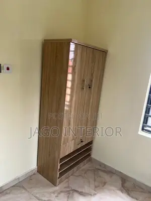 Wardrobe 4ft by 6ft for Home Use