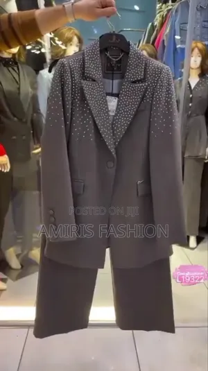Beautiful Elegant Turkey Two-Piece