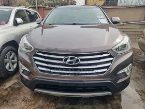 Hyundai Santa Fe Limited 4dr SUV AWD (3.3L 6cyl 6A) 2015 Brown
