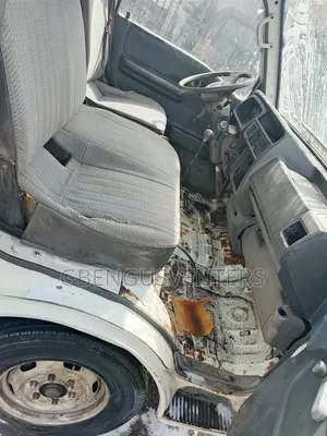 Mazda E2000 2000 White