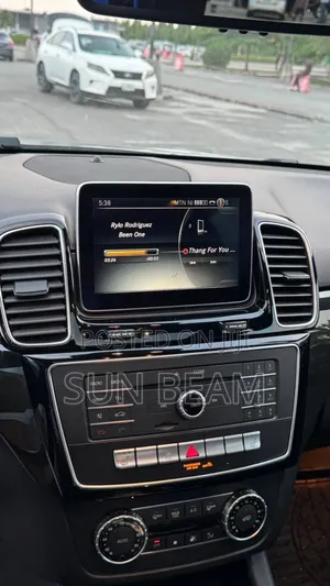 Mercedes-Benz GLE-Class GLE 350 2016 Silver