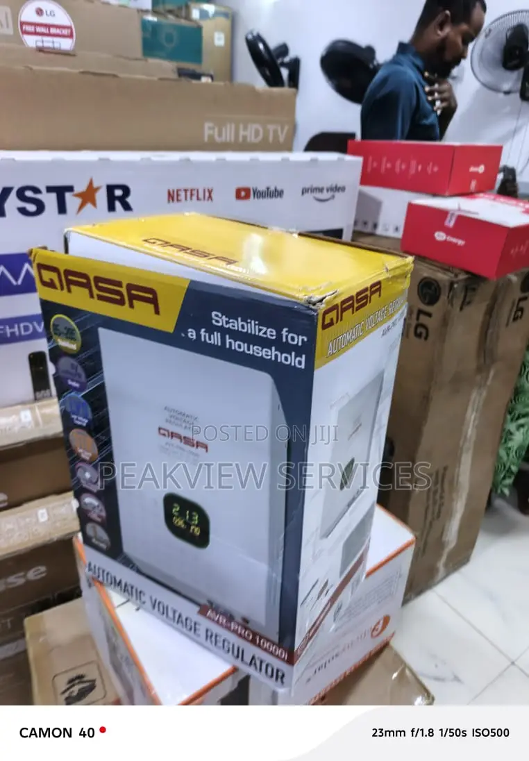 Qasa 10000w Voltage Stabilizer Wall Hanging Unit