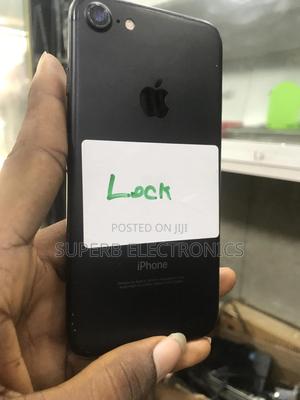 Apple iPhone 7 32 GB Black