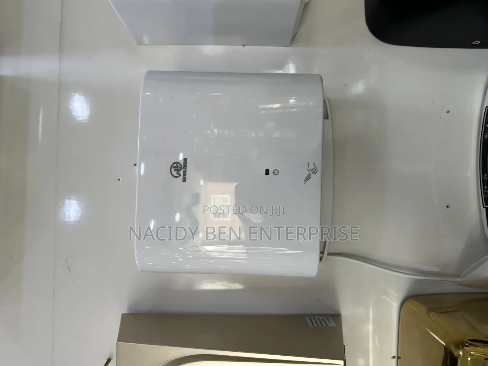 Hand Dryer