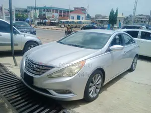 Hyundai Sonata 2011 Silver