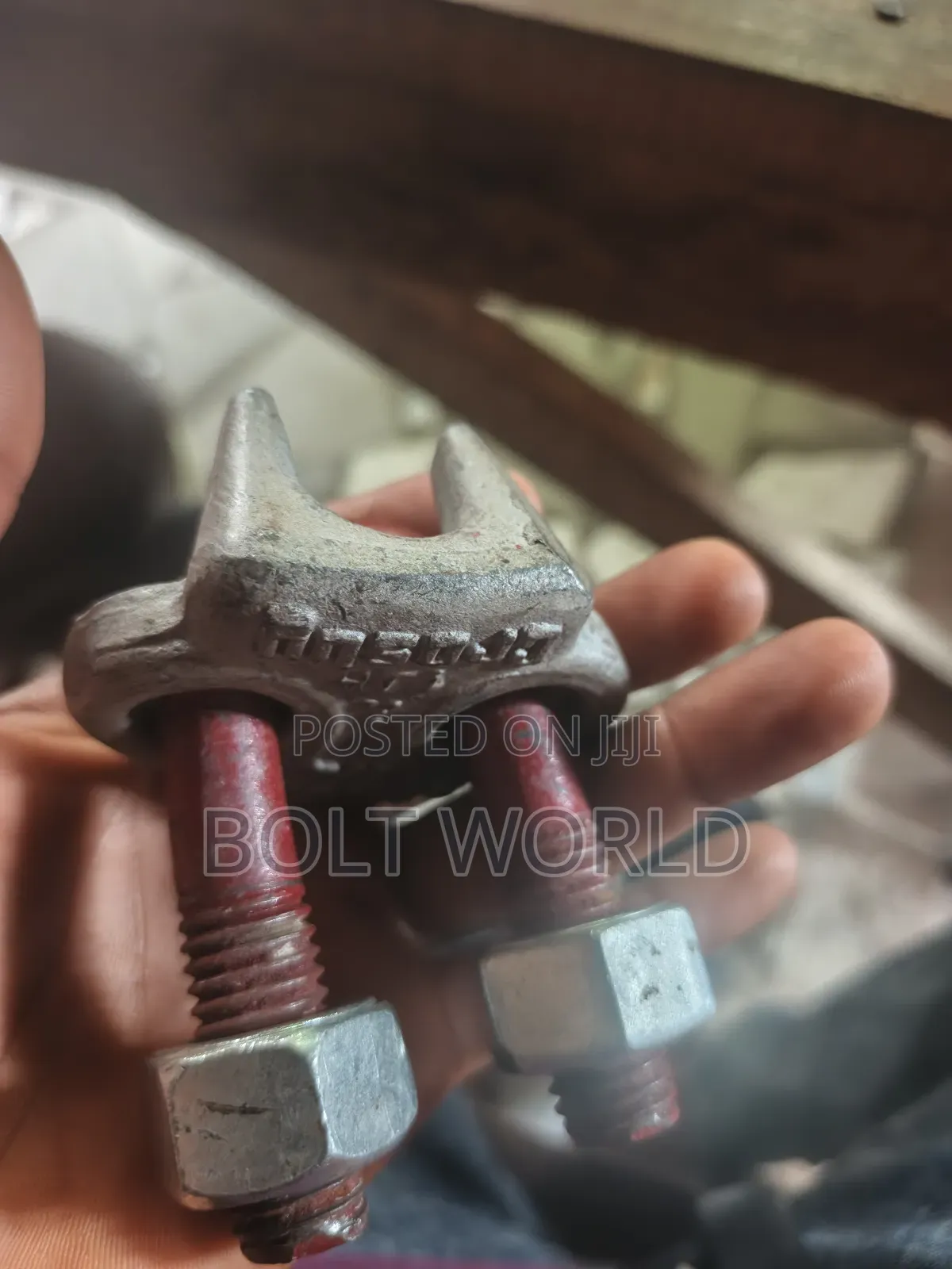 Wire Clips for Lifting of Object
