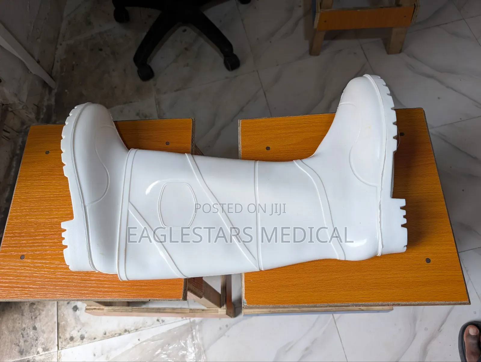 Theater Boot