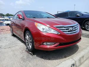 Hyundai Sonata Limited 2.0T Sedan (2.0L 4cyl 6A) 2013 Red
