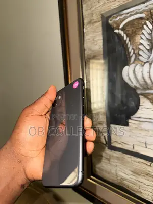 Apple iPhone 11 64 GB Black