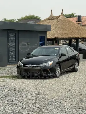 Toyota Camry XLE 4dr Sedan (2.5L 4cyl 6A) 2017 Black