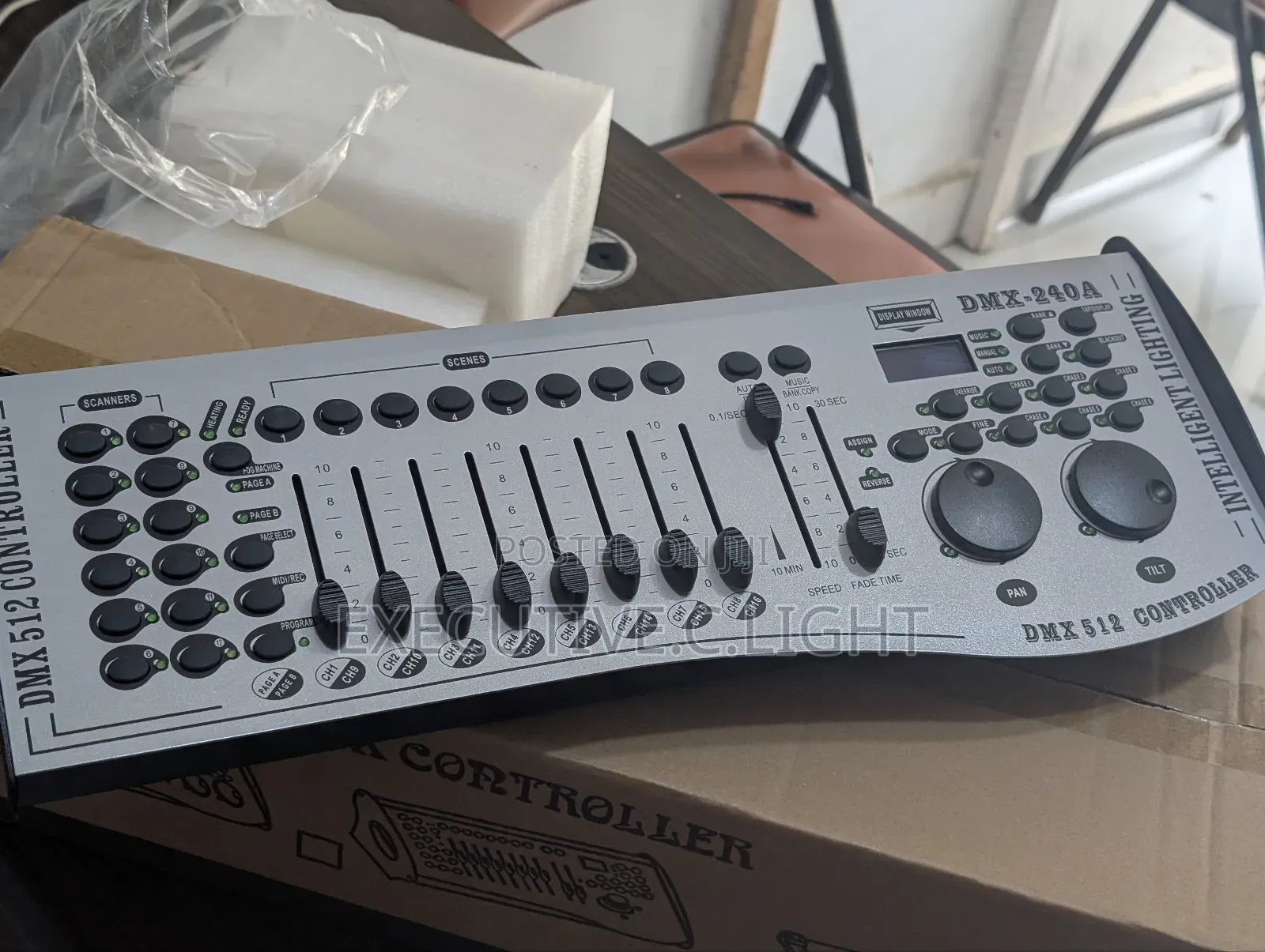 16-Channel Universal DMX-512 Controller