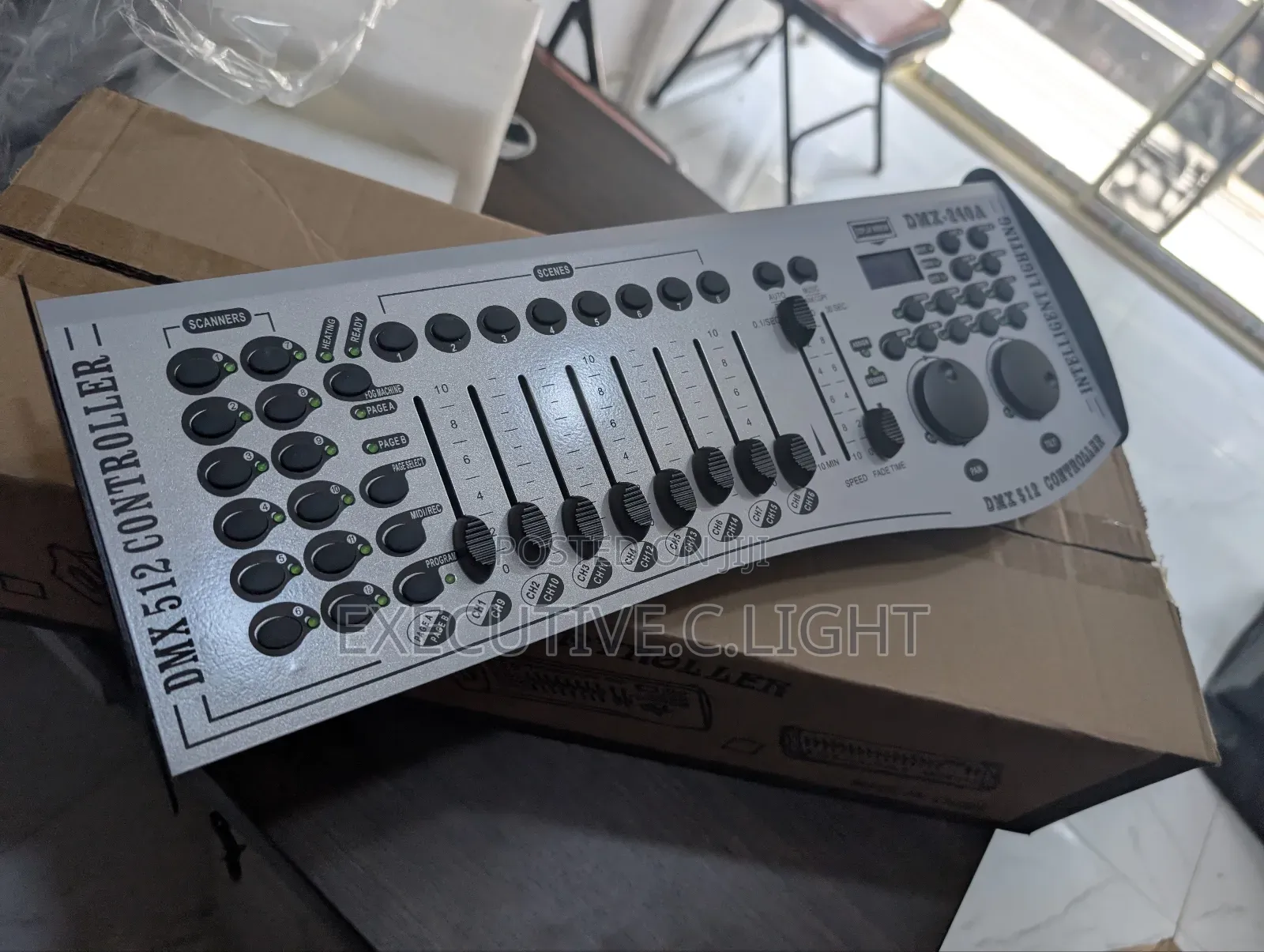 16-Channel Universal DMX-512 Controller