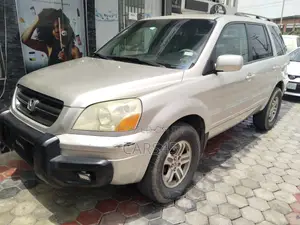 Honda Pilot 2004 Gray