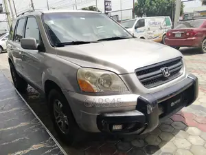 Honda Pilot 2004 Gray