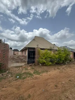3bdrm Bungalow in Omi Adio for sale