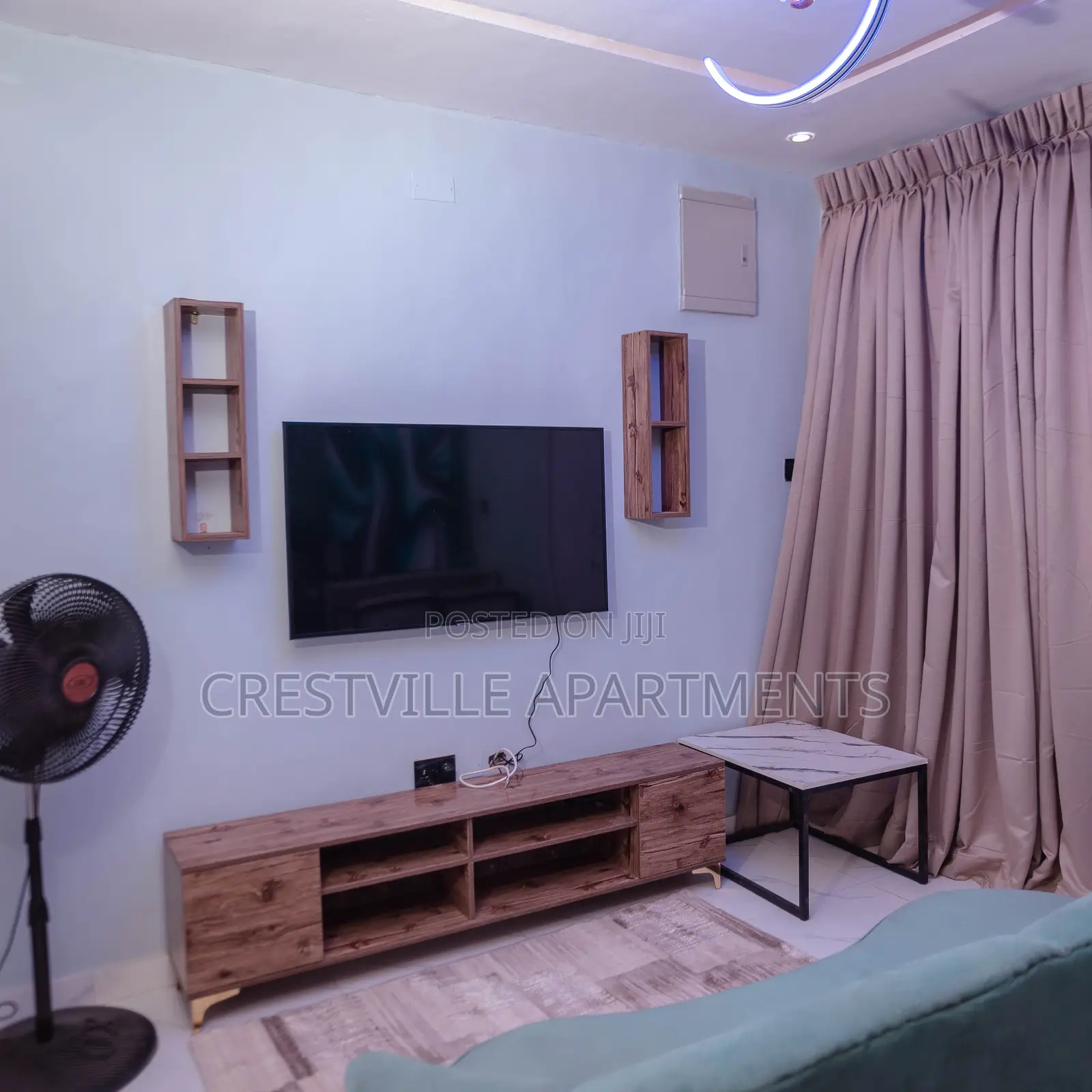 1 Bedroom With Open Plan Kitchen in Surulere