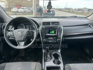 Toyota Camry LE 4dr Sedan (2.5L 4cyl 6A) 2017 Gray