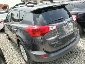 Toyota RAV4 Limited 4dr SUV AWD (2.5L 4cyl 6A) 2014 Gray