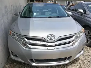 Toyota Venza Limited AWD V6 2013 Silver