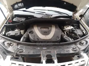 Mercedes-Benz M Class 2009 White
