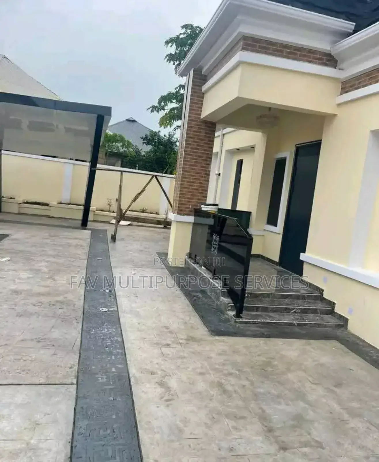Screeding Painting Stucco Wall Design