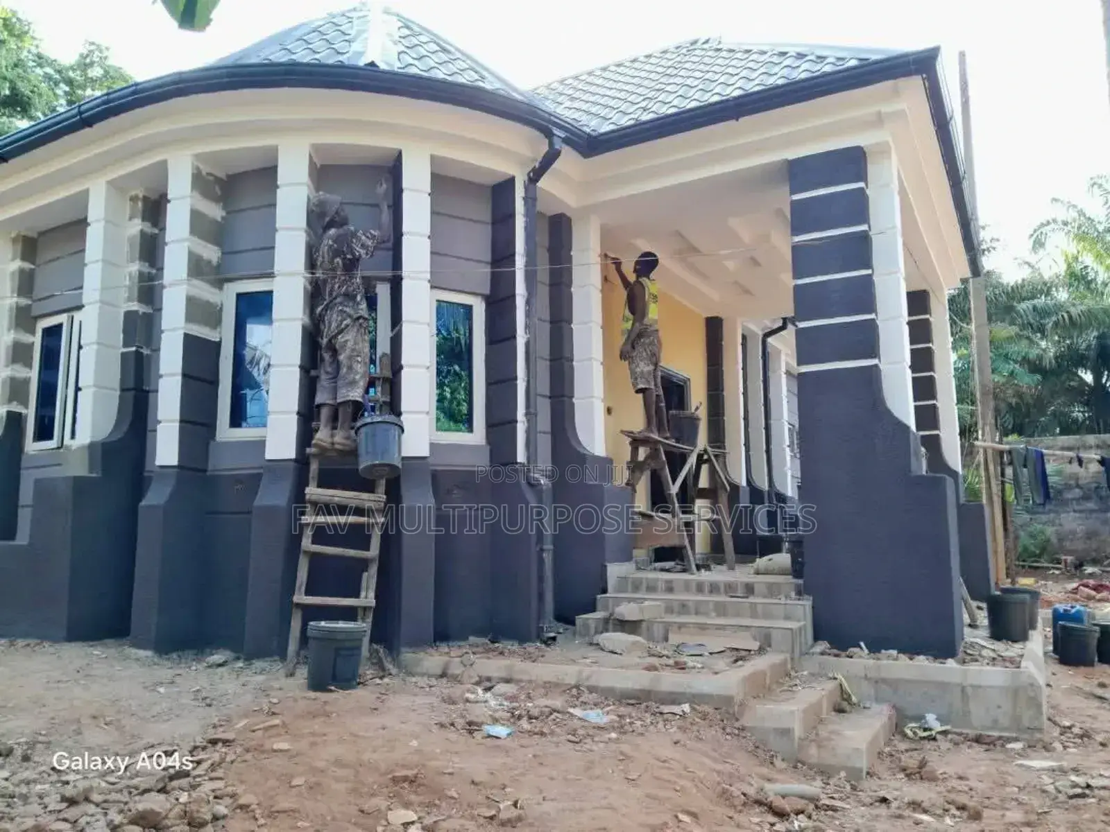 Screeding Painting Stucco Wall Design