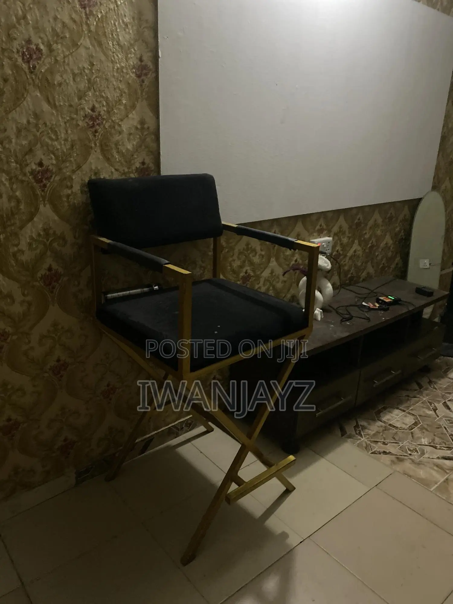 Makeup Chair
