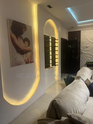 Furnished 2bdrm Penthouse in Lekki Phase 1 for rent