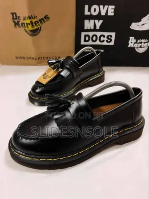 Classic Fringe Leather Loafers
