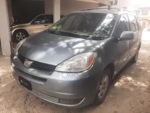 Toyota Sienna 2005 Green