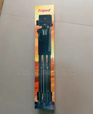 Professional Camera and Phone Tripod