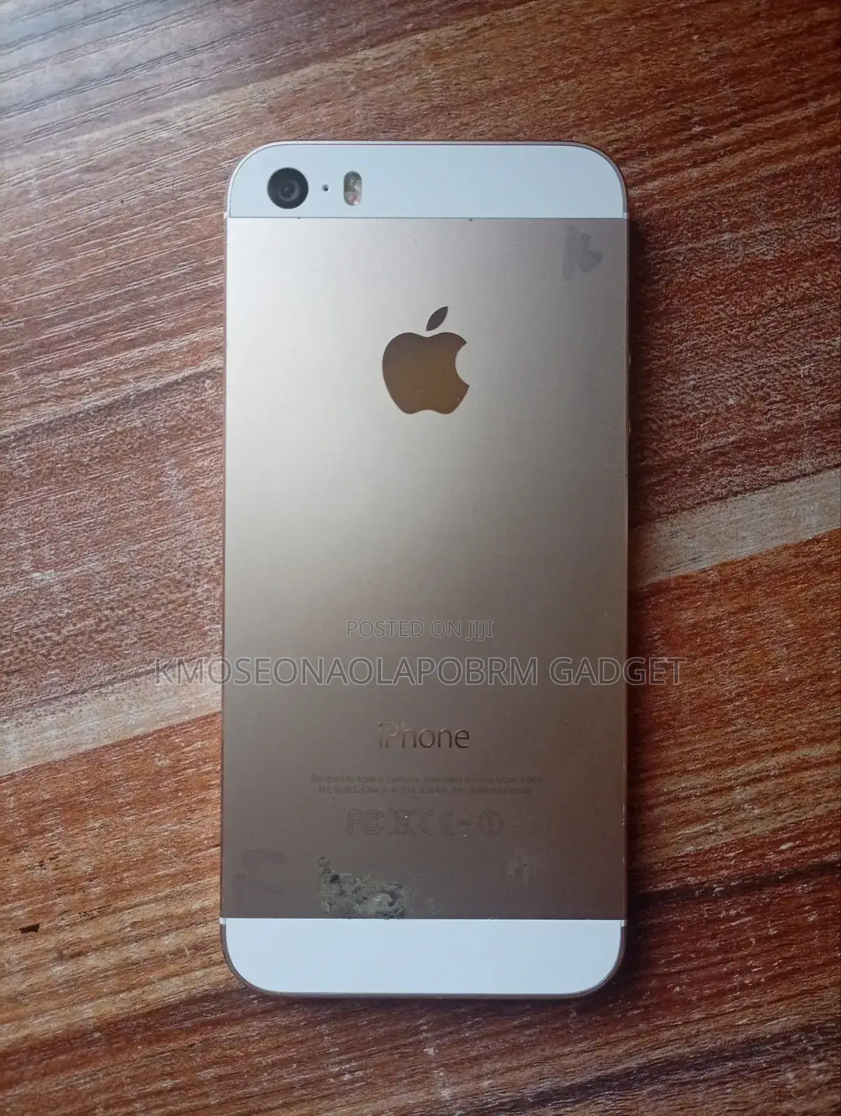 Apple iPhone 5s 16 GB Gold