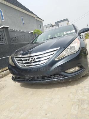 Hyundai Sonata GLS Sedan FWD (2.4L 4cyl 6A) 2012 Blue