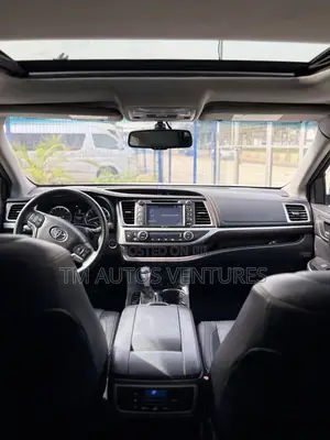 Toyota Highlander Limited V6 4x4 (3.5L 6cyl 6A) 2016 White
