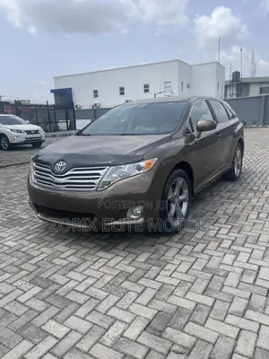 Toyota Venza LE 2012 Brown