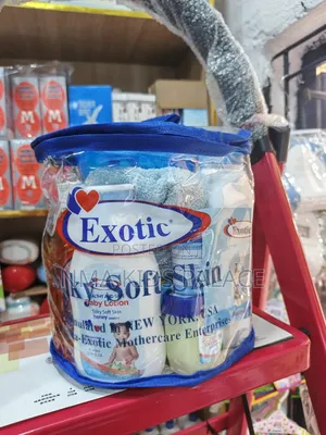 Exotic Cosmetic Set