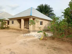 3bdrm Bungalow in Uyo for sale