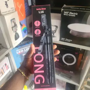 L16 Selfie Stick