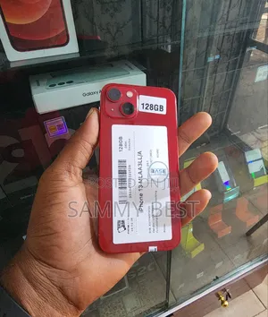 Apple iPhone 13 128 GB Red