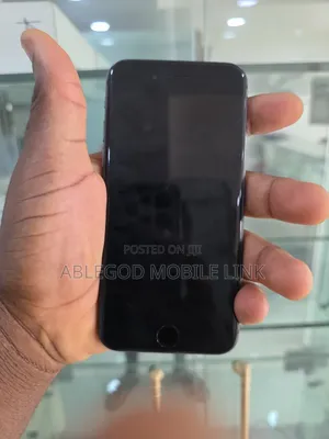 Apple iPhone 8 64 GB Black