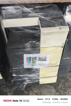 Konica Minolta C284e
