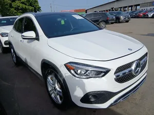 Mercedes-Benz GLA 250 2021 White
