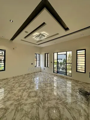 5bdrm Duplex in Shoprite, Sangotedo for sale