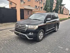Toyota Land Cruiser 2013 Black
